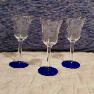 3 Leaf Etched Crystal Cordial Glasses